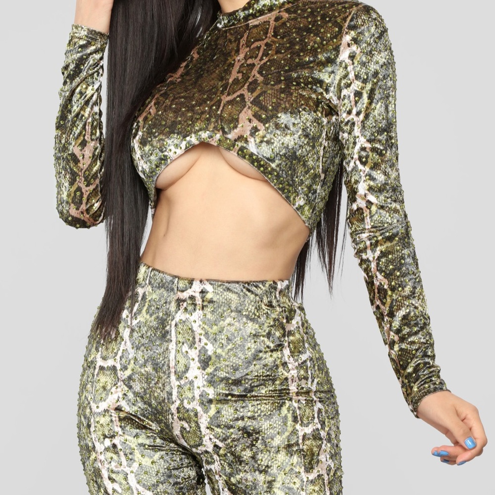 Fashion Nova - Velvet Snake Print Set